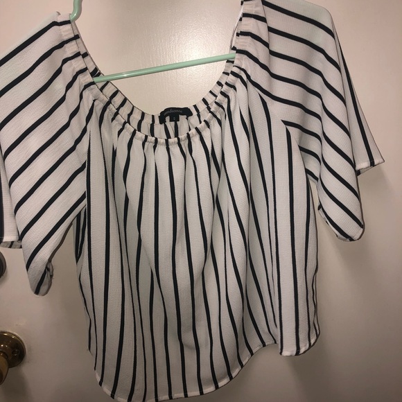Off the shoulder blouse - Picture 1 of 1